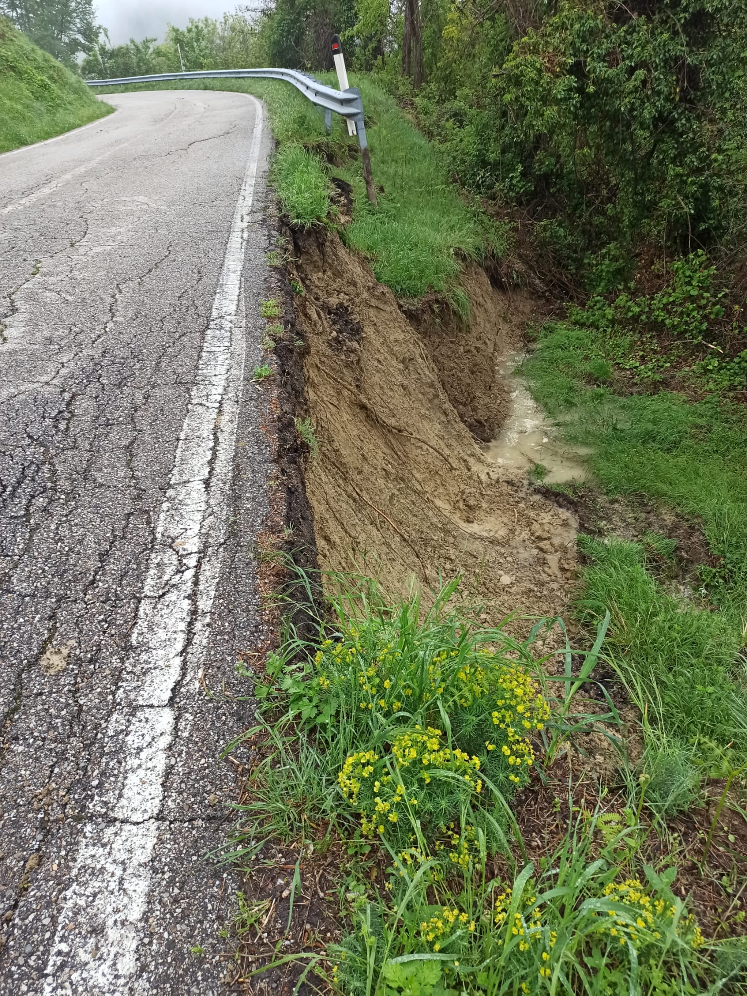 frana sulle strade provinciali 1