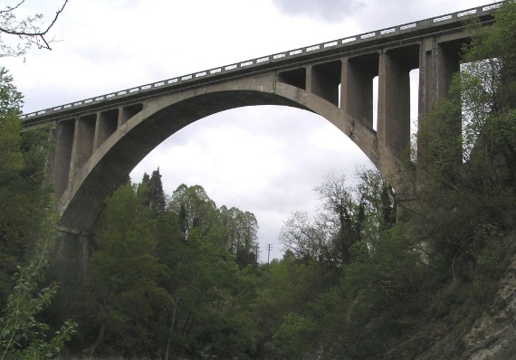 Ponte Zingone sul Savio a Montecastello