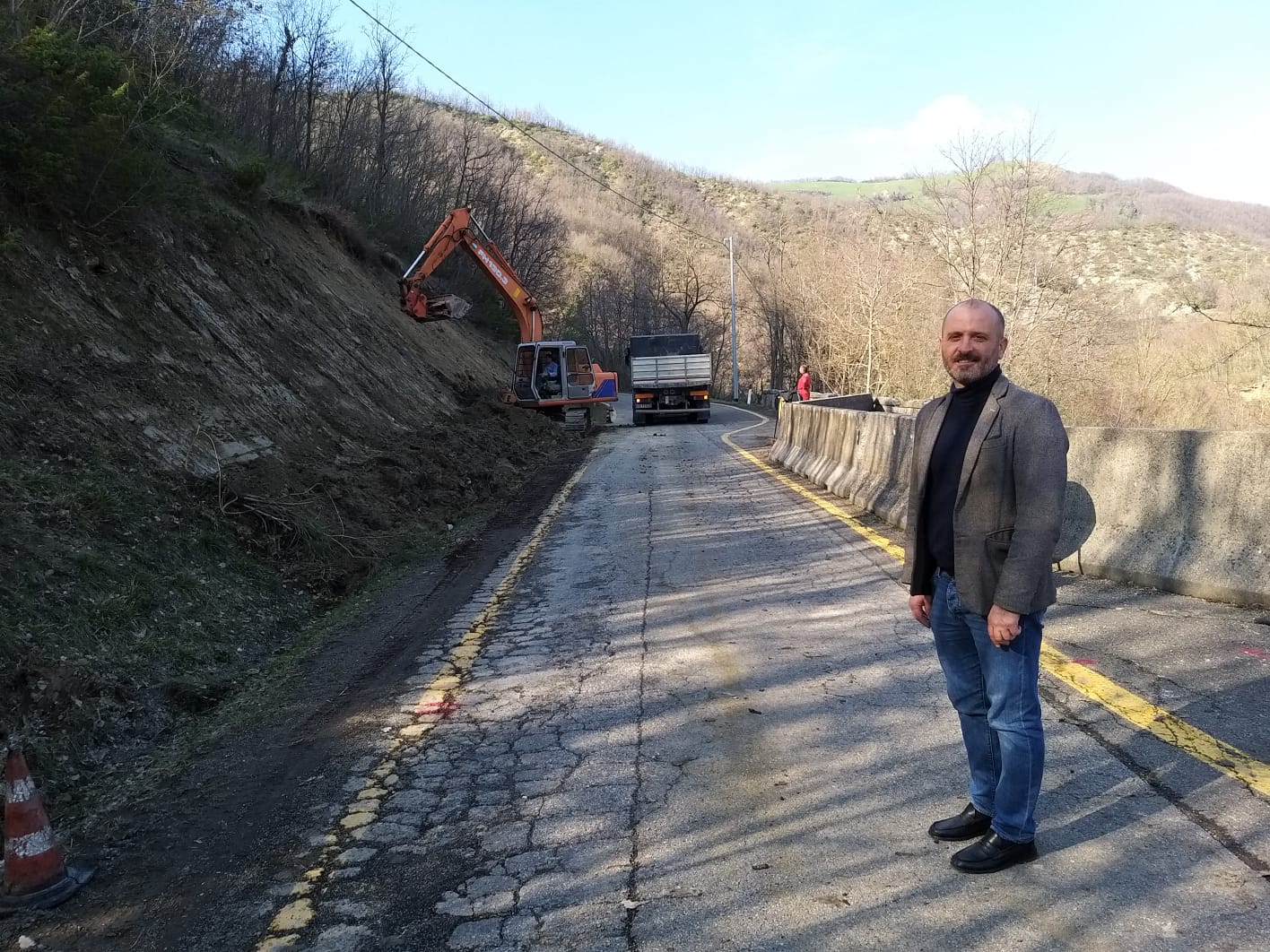 Asfalti sulle strade provinciali SP61 Fondi e SP127 Civorio - Spinello